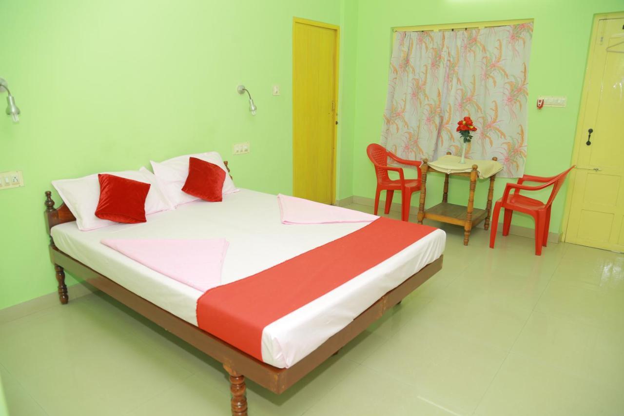 Shirleys Beach Hotel โกวาลัม ภายนอก รูปภาพ