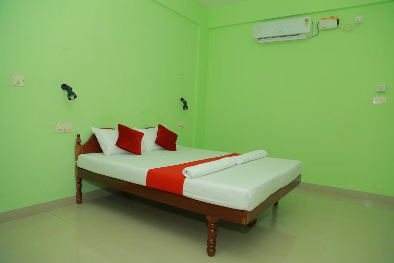 Shirleys Beach Hotel โกวาลัม ภายนอก รูปภาพ